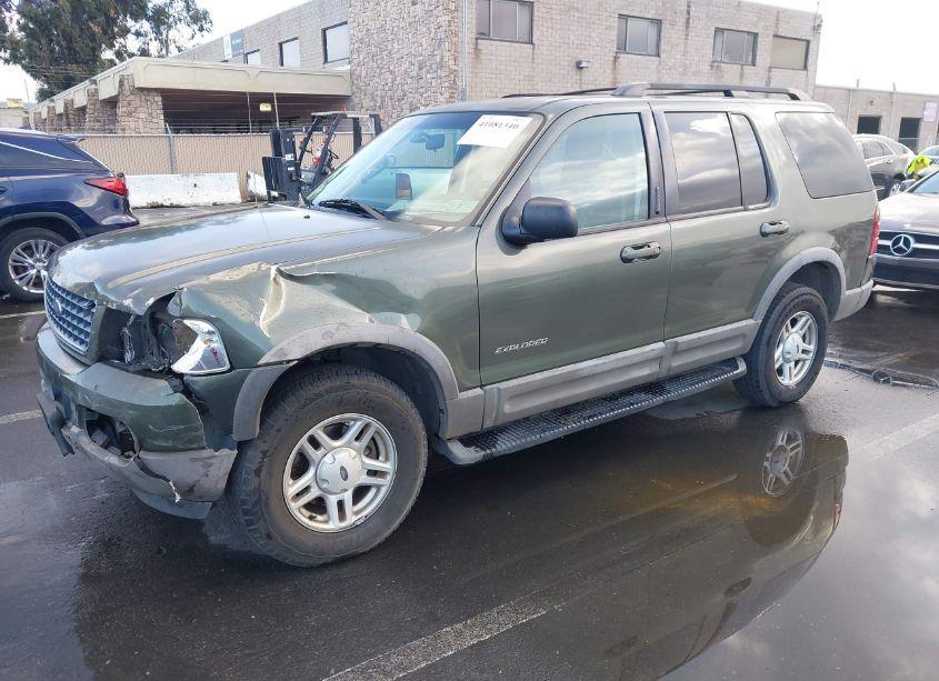 Photo 2 of 2002 Ford Explorer XLT (VIN 1FMZU73E72ZB93205)