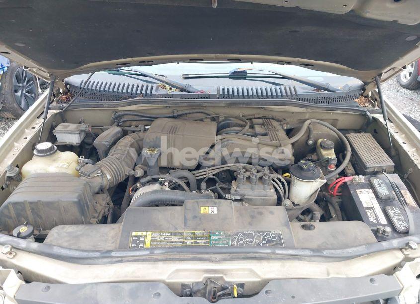 Photo 10 of 2002 Ford Explorer XLT (VIN 1FMZU73E72ZC15042)