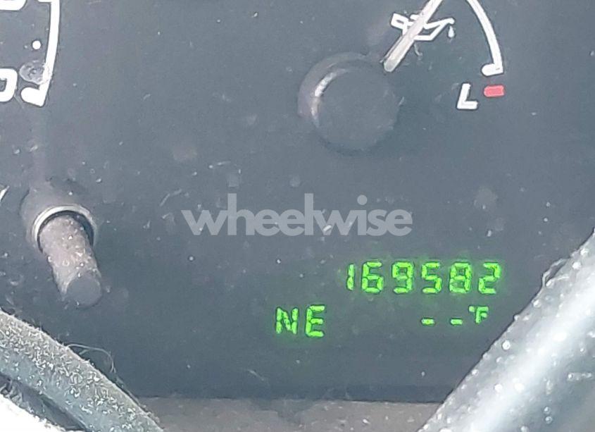 Photo 15 of 2002 Ford Explorer XLT (VIN 1FMZU73E72ZC15042)