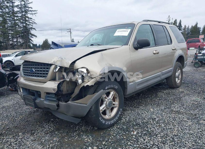 Photo 2 of 2002 Ford Explorer XLT (VIN 1FMZU73E72ZC15042)