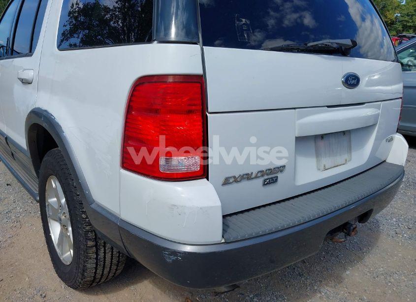 Photo 15 of 2005 Ford Explorer XLT/XLT SPORT (VIN 1FMZU73E75UA32094)