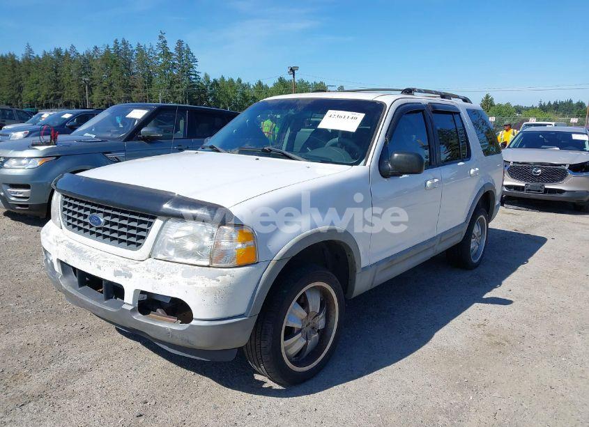 Photo 2 of 2002 Ford Explorer XLT (VIN 1FMZU73E82ZA16789)