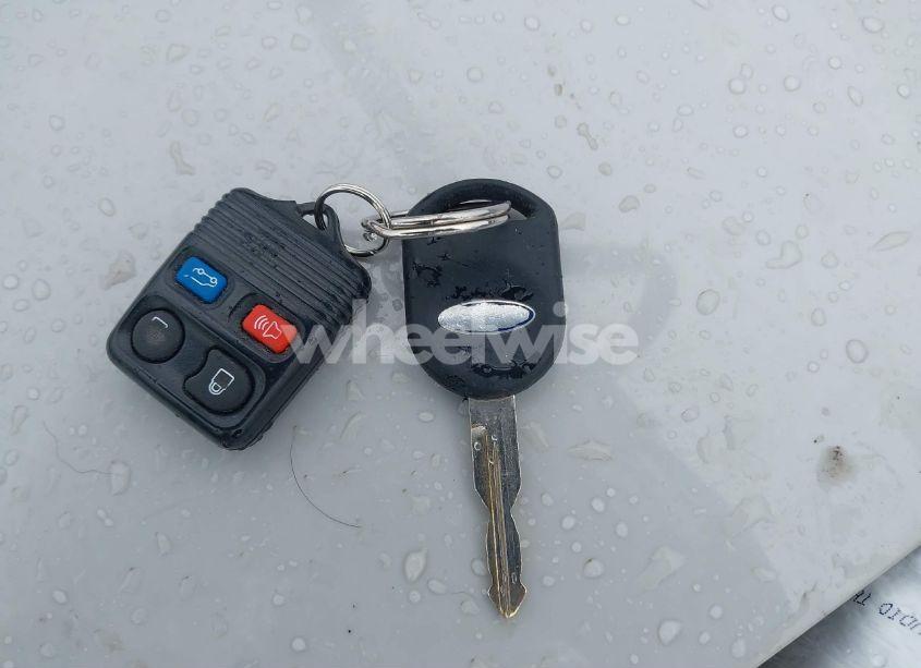 Photo 11 of 2002 Ford Explorer XLT (VIN 1FMZU73E82ZA59304)