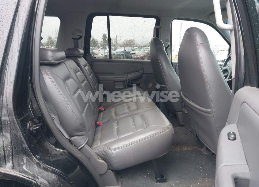 Photo 8 of 2002 Ford Explorer XLT (VIN 1FMZU73E82ZA59304)