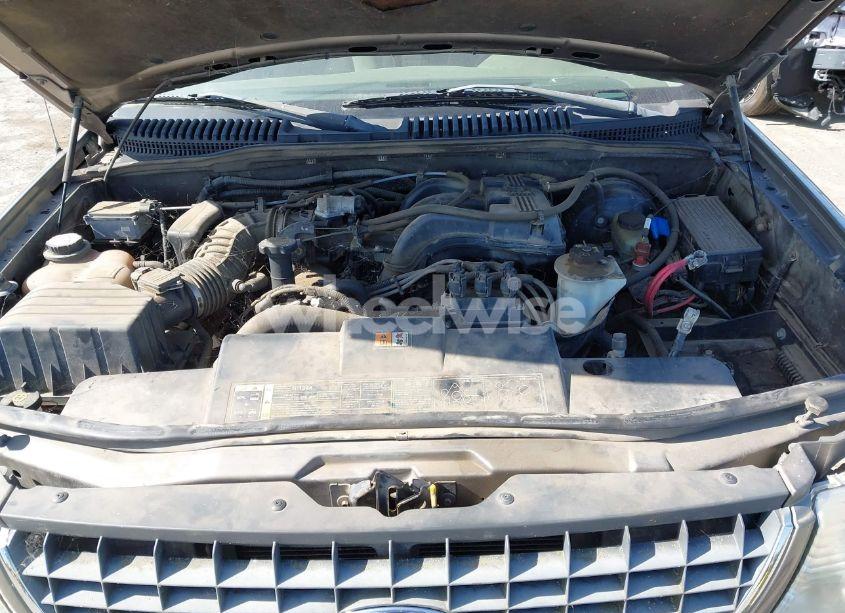 Photo 10 of 2002 Ford Explorer XLT (VIN 1FMZU73E82ZB66773)