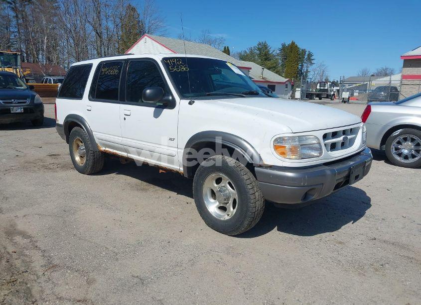 2001 Ford Explorer XLT (VIN 1FMZU73E91ZA04178) main photo