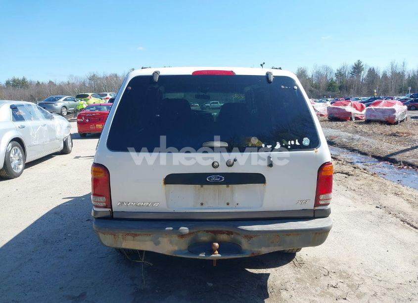Photo 15 of 2001 Ford Explorer XLT (VIN 1FMZU73E91ZA04178)