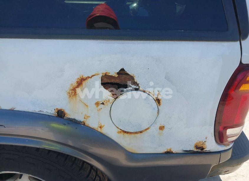 Photo 6 of 2001 Ford Explorer XLT (VIN 1FMZU73E91ZA04178)