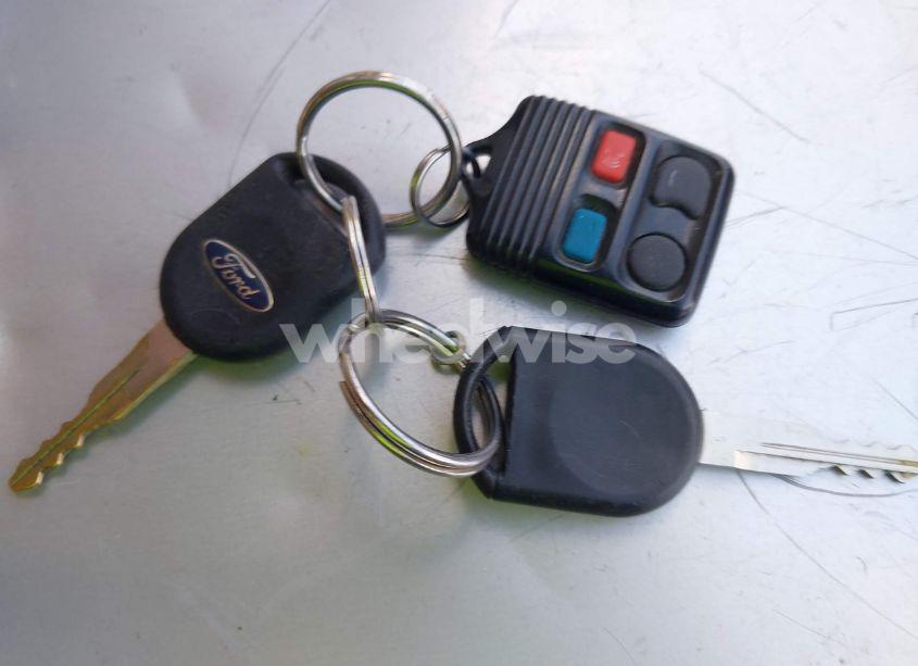 Photo 11 of 2002 Ford Explorer XLT (VIN 1FMZU73E92ZC17715)