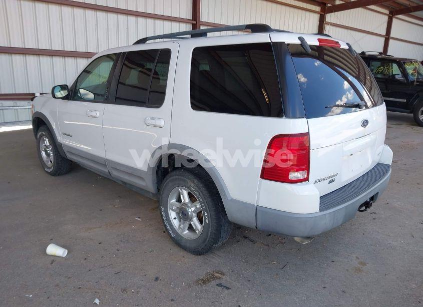 Photo 3 of 2002 Ford Explorer XLT (VIN 1FMZU73E92ZC17715)