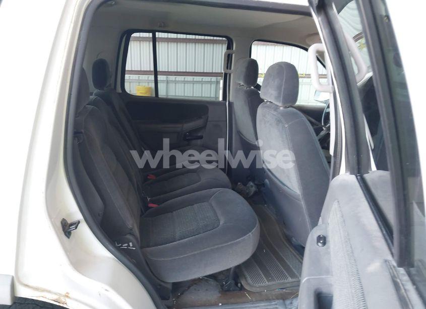 Photo 8 of 2002 Ford Explorer XLT (VIN 1FMZU73E92ZC17715)