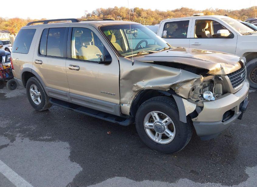 2002 Ford Explorer XLT (VIN 1FMZU73E92ZC51928) main photo