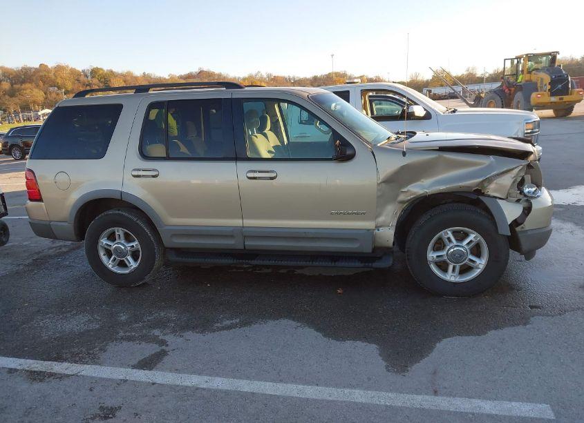 Photo 13 of 2002 Ford Explorer XLT (VIN 1FMZU73E92ZC51928)