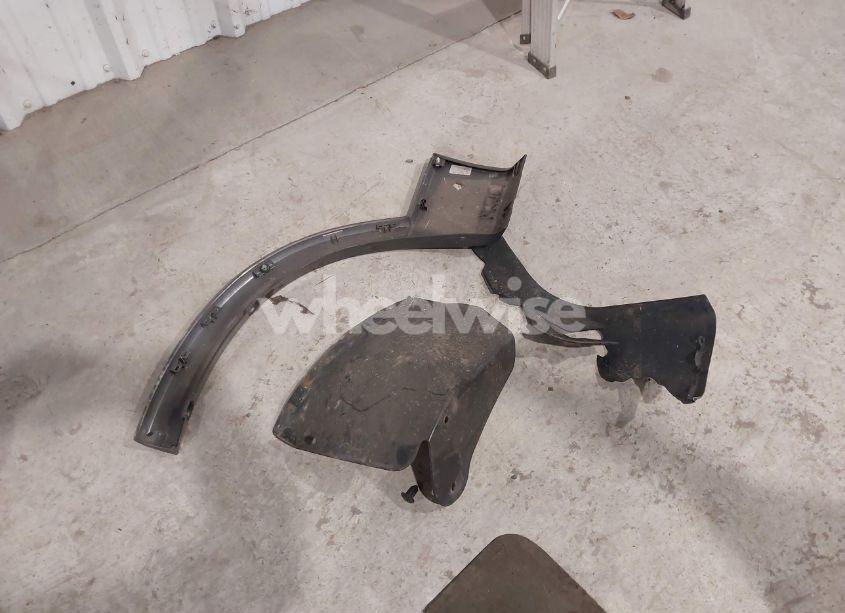 Photo 11 of 2004 Ford Explorer NBX/XLT (VIN 1FMZU73E94ZA98549)