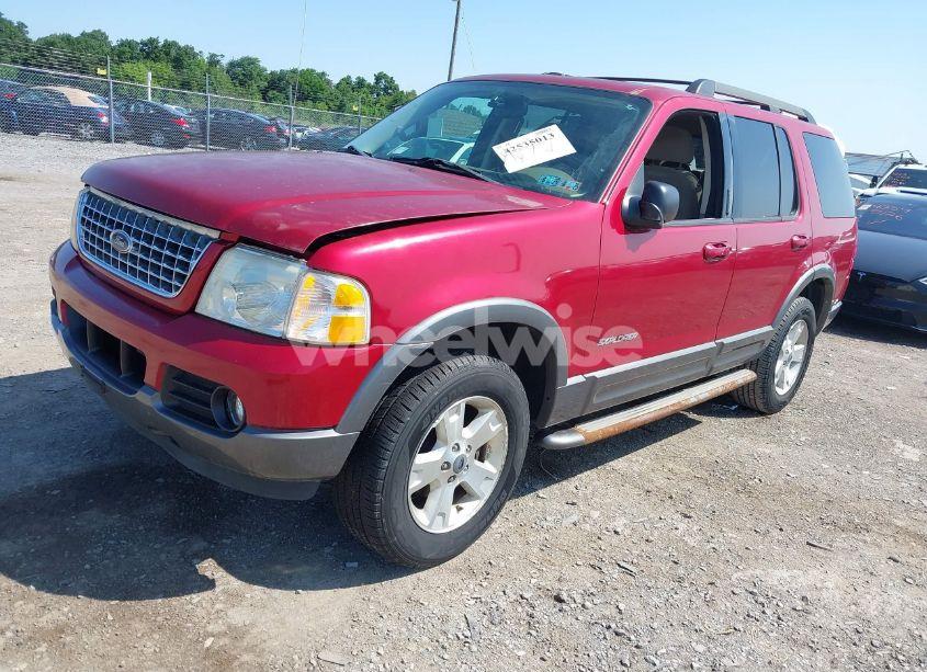 Photo 2 of 2005 Ford Explorer XLT/XLT SPORT (VIN 1FMZU73E95UB86676)