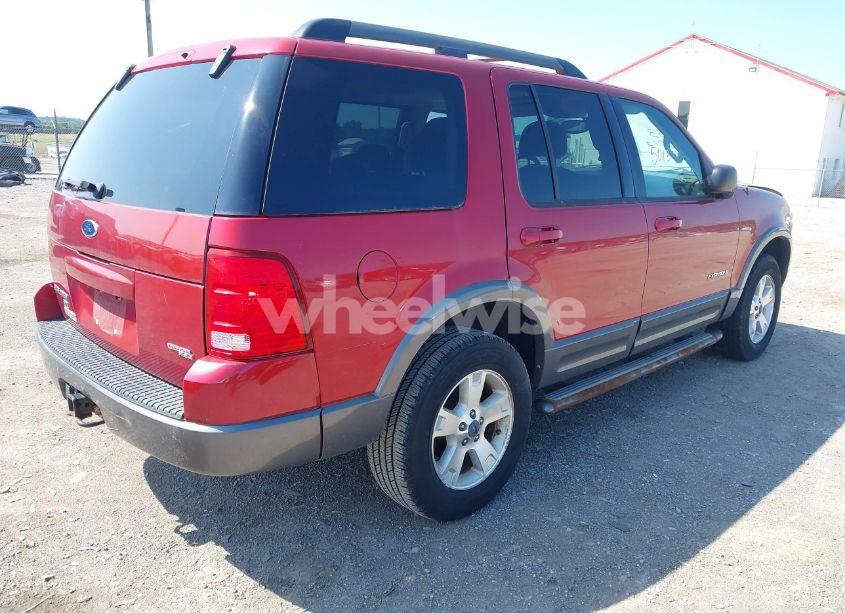 Photo 4 of 2005 Ford Explorer XLT/XLT SPORT (VIN 1FMZU73E95UB86676)