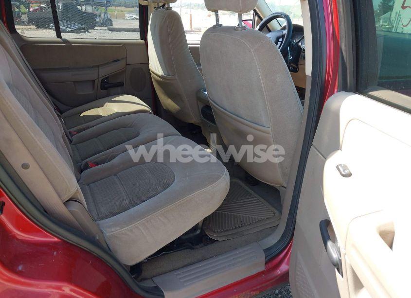 Photo 8 of 2005 Ford Explorer XLT/XLT SPORT (VIN 1FMZU73E95UB86676)