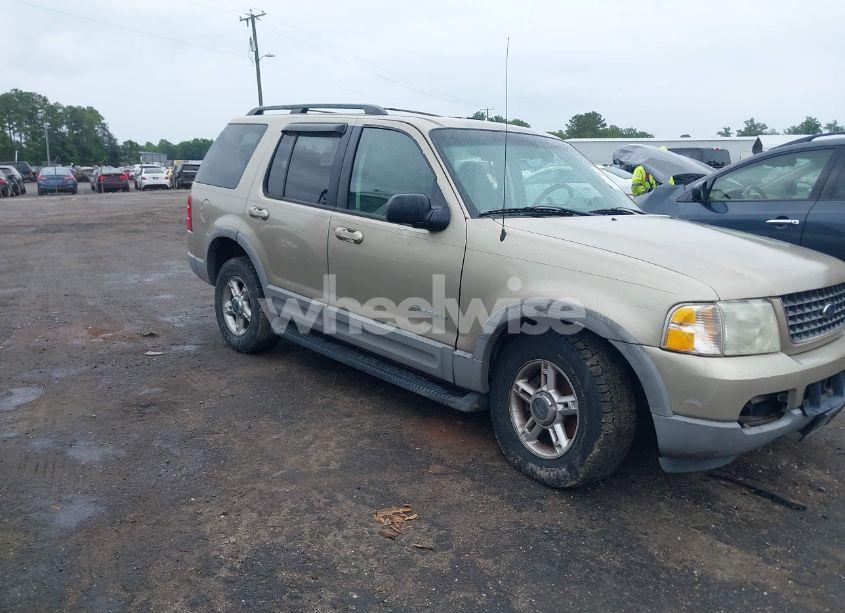 2002 Ford Explorer XLT (VIN 1FMZU73EX2ZA92143) main photo