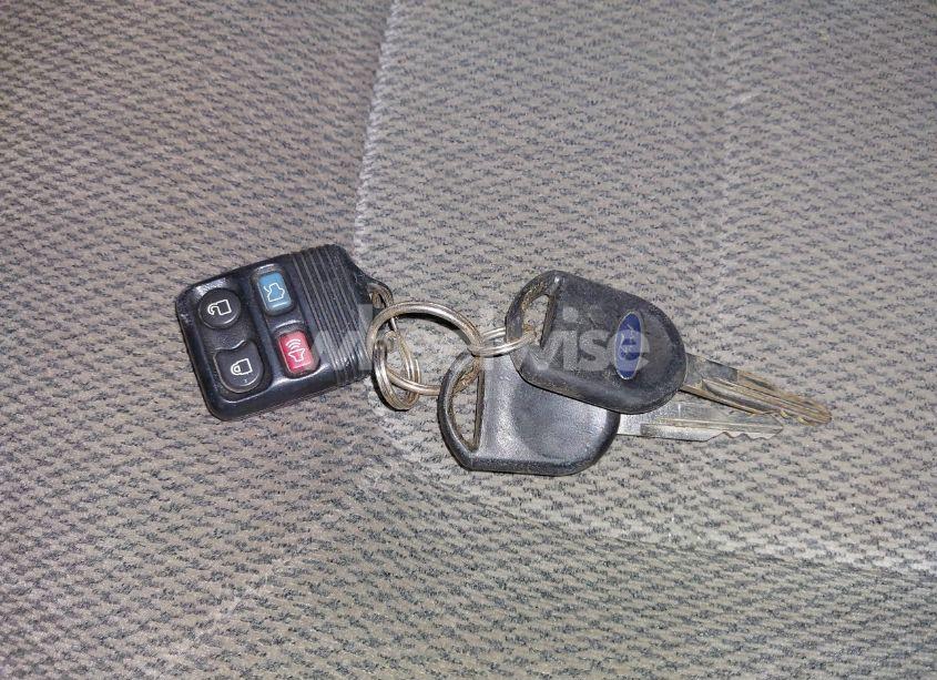 Photo 11 of 2002 Ford Explorer XLT (VIN 1FMZU73EX2ZB41955)