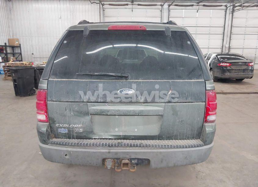 Photo 16 of 2002 Ford Explorer XLT (VIN 1FMZU73EX2ZB41955)