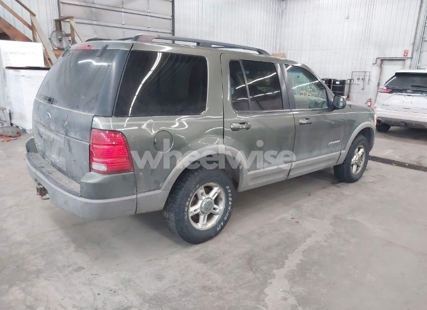 Photo 4 of 2002 Ford Explorer XLT (VIN 1FMZU73EX2ZB41955)