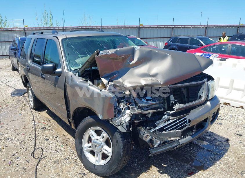 2004 Ford Explorer NBX/XLT (VIN 1FMZU73EX4UC06304) main photo