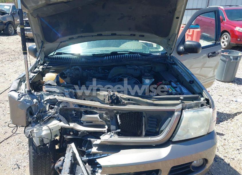 Photo 10 of 2004 Ford Explorer NBX/XLT (VIN 1FMZU73EX4UC06304)