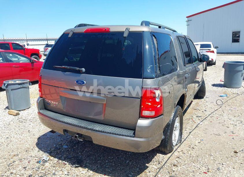 Photo 4 of 2004 Ford Explorer NBX/XLT (VIN 1FMZU73EX4UC06304)