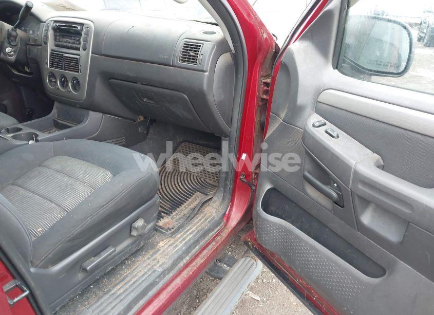 Photo 5 of 2004 Ford Explorer NBX/XLT (VIN 1FMZU73EX4ZB44714)