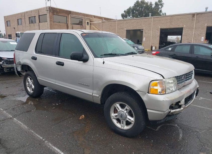 2005 Ford Explorer XLT/XLT SPORT (VIN 1FMZU73EX5UA54381) main photo