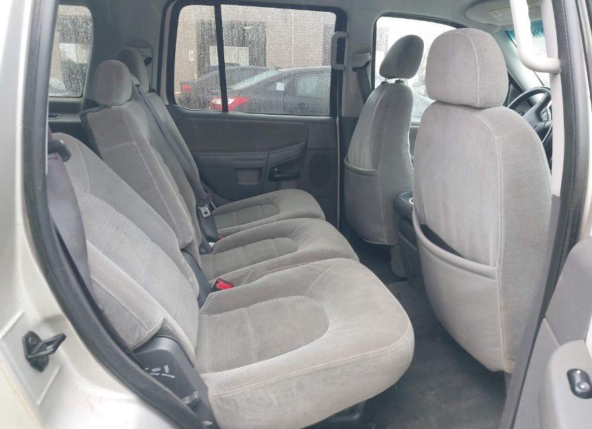 Photo 8 of 2005 Ford Explorer XLT/XLT SPORT (VIN 1FMZU73EX5UA54381)