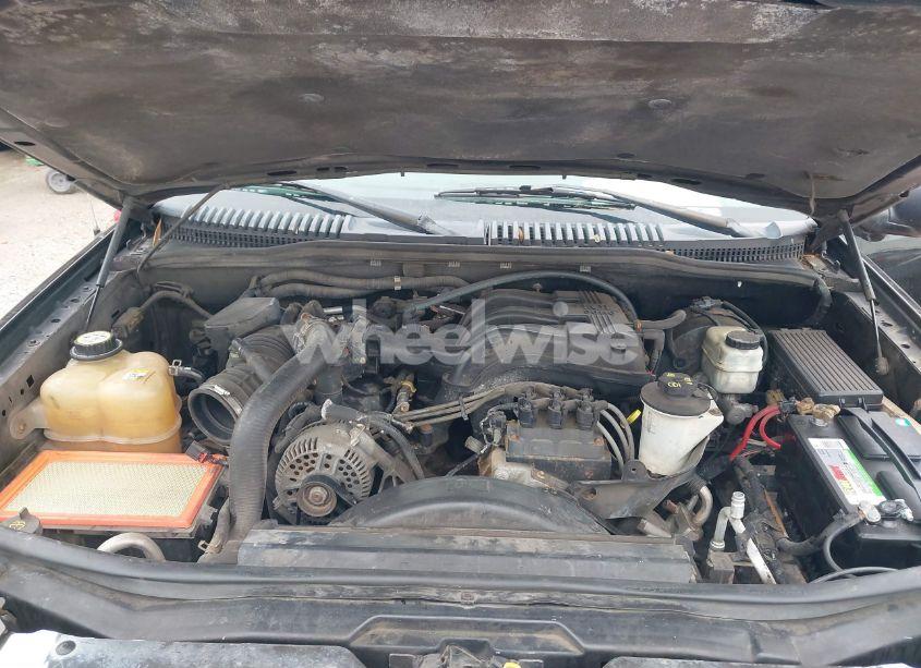 Photo 10 of 2005 Ford Explorer XLT/XLT SPORT (VIN 1FMZU73EX5UB58658)
