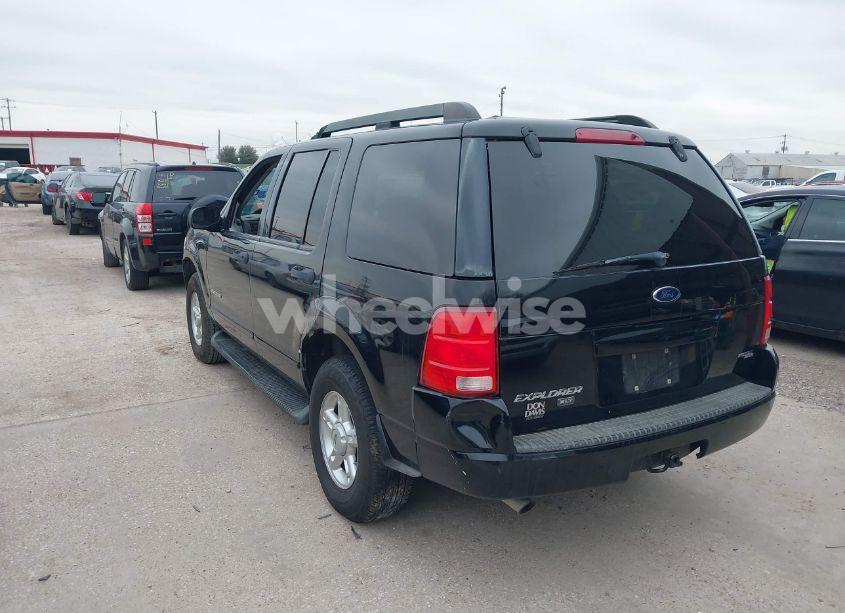 Photo 3 of 2005 Ford Explorer XLT/XLT SPORT (VIN 1FMZU73EX5UB58658)