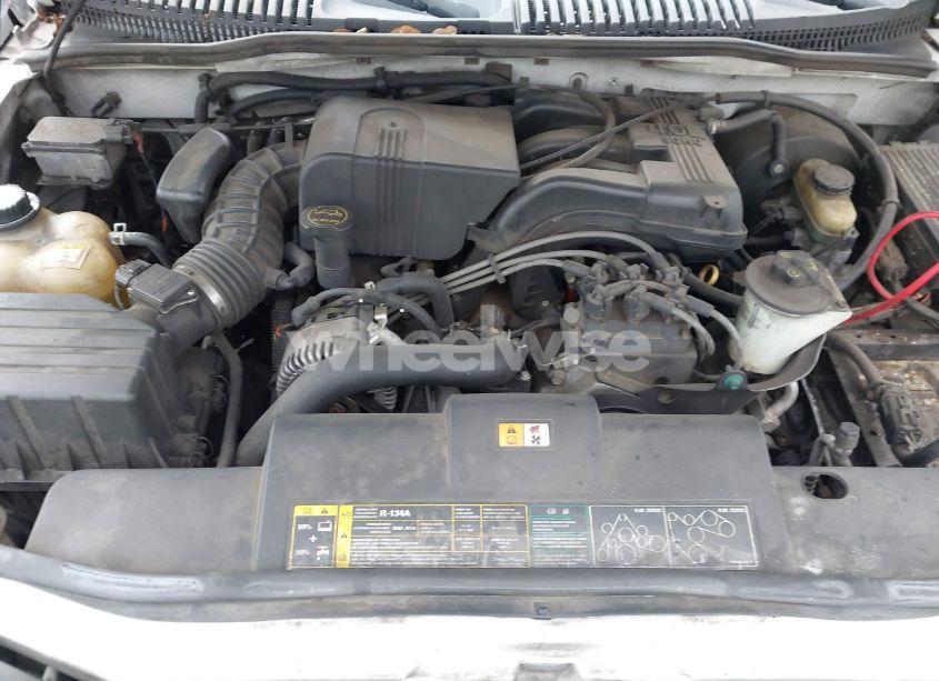 Photo 10 of 2003 Ford Explorer (VIN 1FMZU73K13ZA96475)