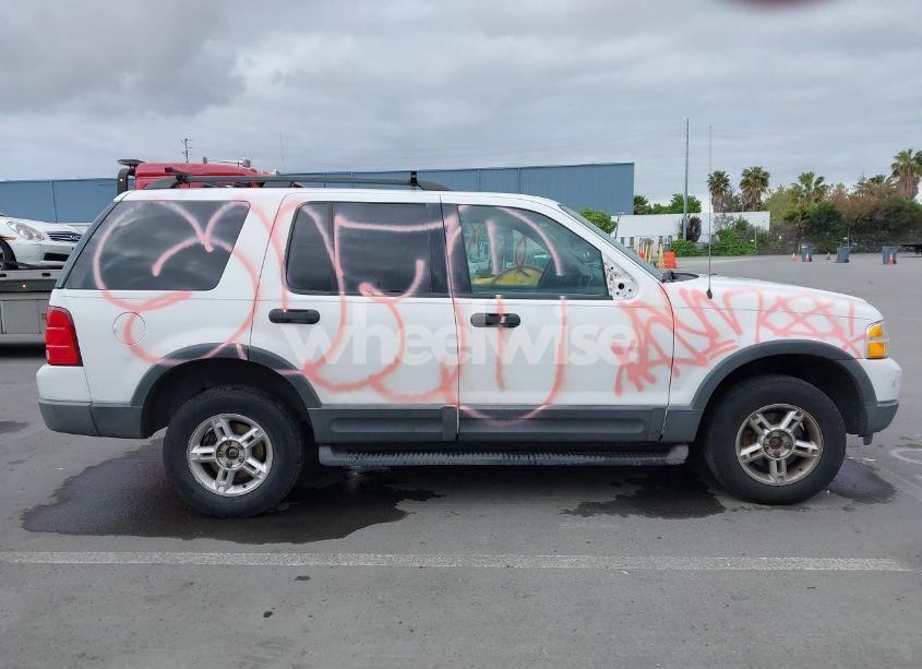 Photo 13 of 2003 Ford Explorer (VIN 1FMZU73K13ZA96475)