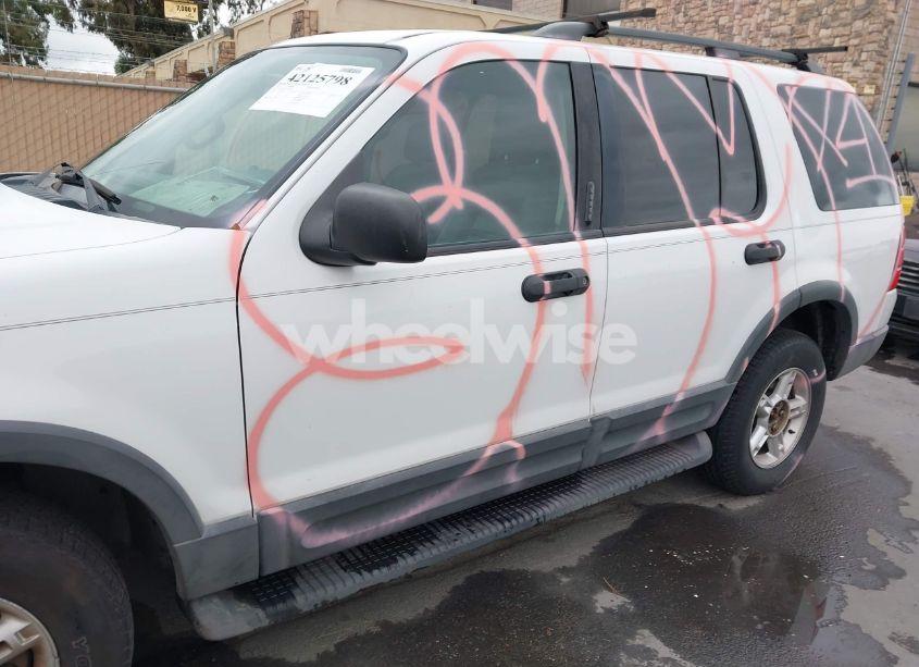 Photo 6 of 2003 Ford Explorer (VIN 1FMZU73K13ZA96475)