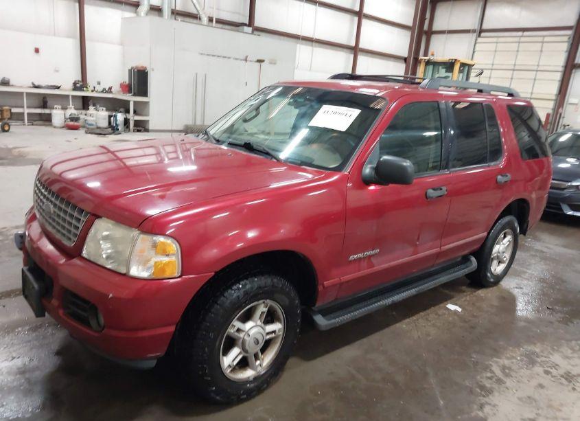Photo 2 of 2005 Ford Explorer XLT/XLT SPORT/NBX (VIN 1FMZU73K15UA81264)