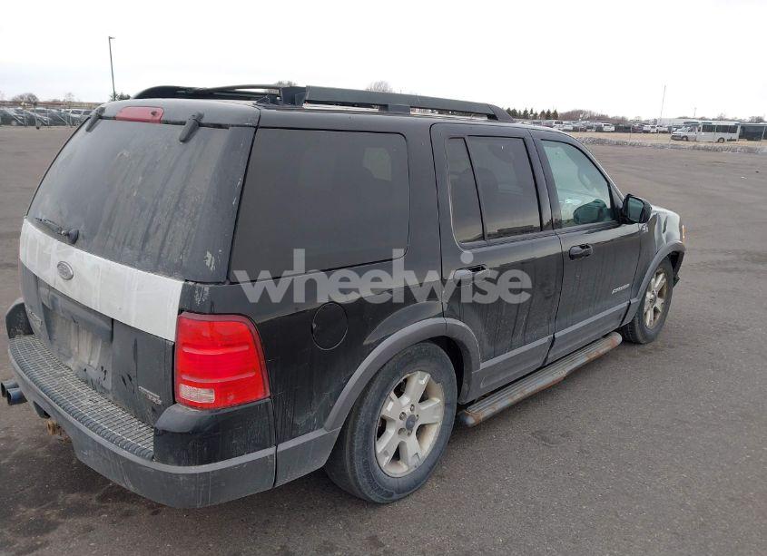 Photo 4 of 2005 Ford Explorer XLT/XLT SPORT (VIN 1FMZU73K15UB36750)