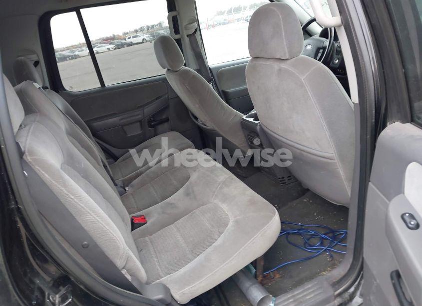 Photo 8 of 2005 Ford Explorer XLT/XLT SPORT (VIN 1FMZU73K15UB36750)