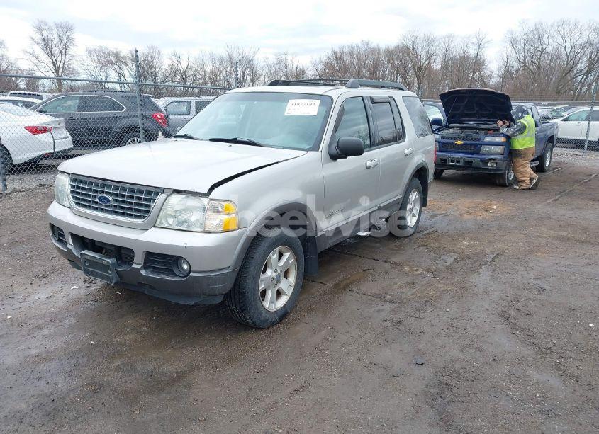 Photo 2 of 2005 Ford Explorer XLT/XLT SPORT (VIN 1FMZU73K15ZA57078)