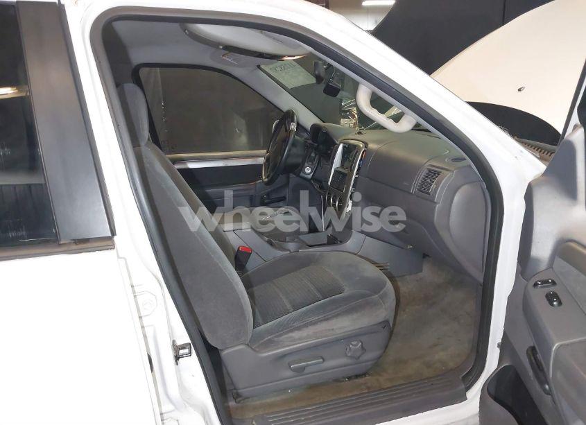 Photo 5 of 2003 Ford Explorer NBX/XLT (VIN 1FMZU73K23UA01564)