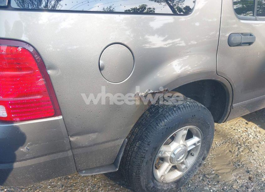 Photo 6 of 2004 Ford Explorer NBX/XLT (VIN 1FMZU73K24UC11292)