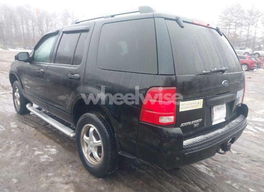 Photo 3 of 2005 Ford Explorer XLT/XLT SPORT (VIN 1FMZU73K25UA74615)
