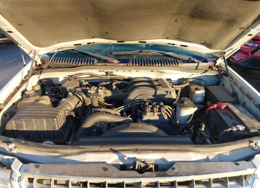 Photo 10 of 2005 Ford Explorer XLT/XLT SPORT (VIN 1FMZU73K25UB63326)