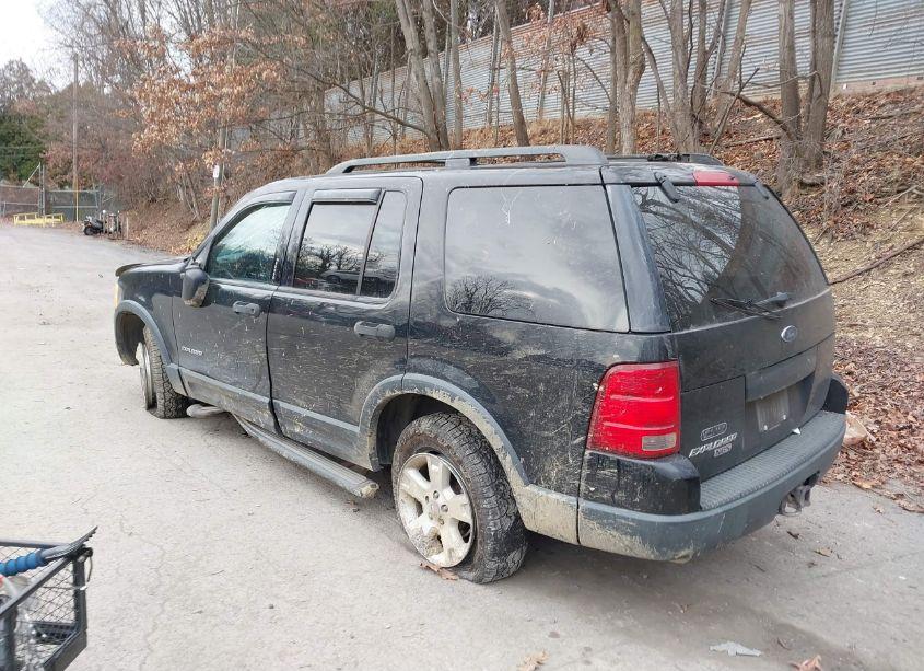 Photo 3 of 2004 Ford Explorer NBX/XLT (VIN 1FMZU73K34ZA83096)