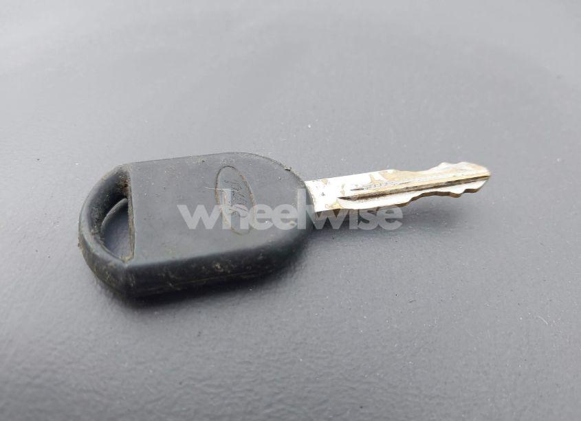 Photo 11 of 2005 Ford Explorer XLT/XLT SPORT (VIN 1FMZU73K35UB62539)