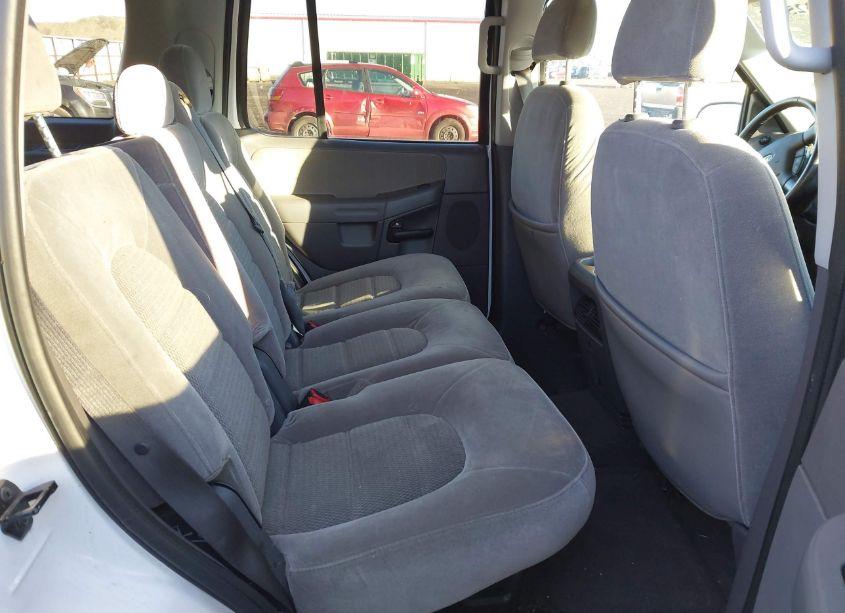 Photo 8 of 2005 Ford Explorer XLT/XLT SPORT (VIN 1FMZU73K35ZA55431)