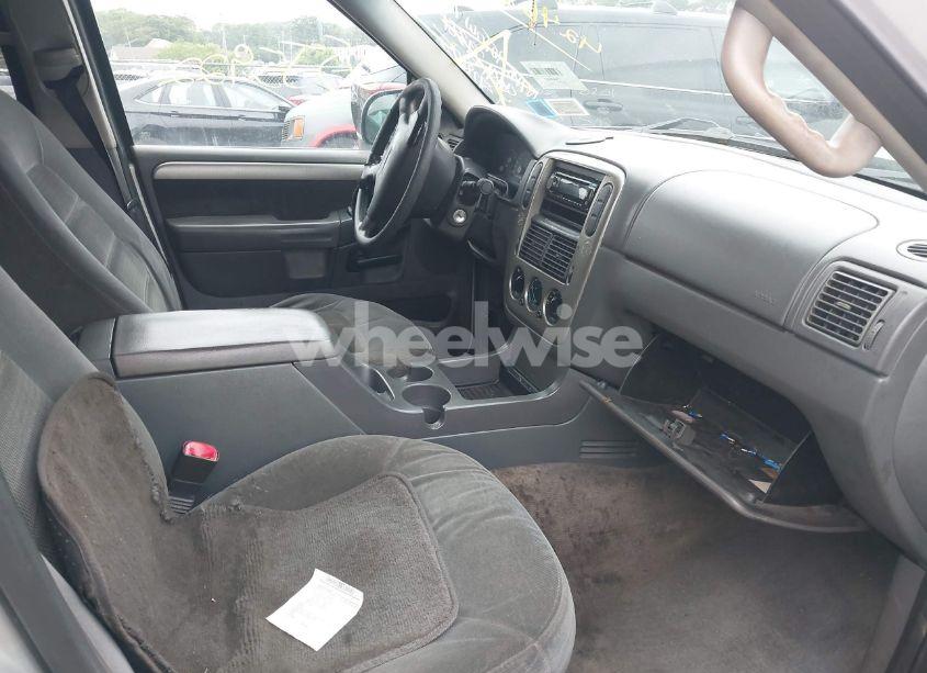 Photo 5 of 2003 Ford Explorer NBX/XLT (VIN 1FMZU73K43UB93814)