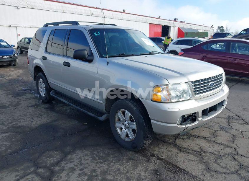 2005 Ford Explorer XLT/XLT SPORT (VIN 1FMZU73K45ZA17254) main photo