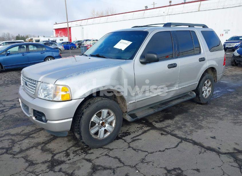 Photo 2 of 2005 Ford Explorer XLT/XLT SPORT (VIN 1FMZU73K45ZA17254)